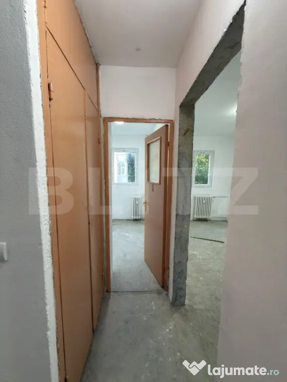 Apartament 4 camere, 69mp, zona Malu Rosu