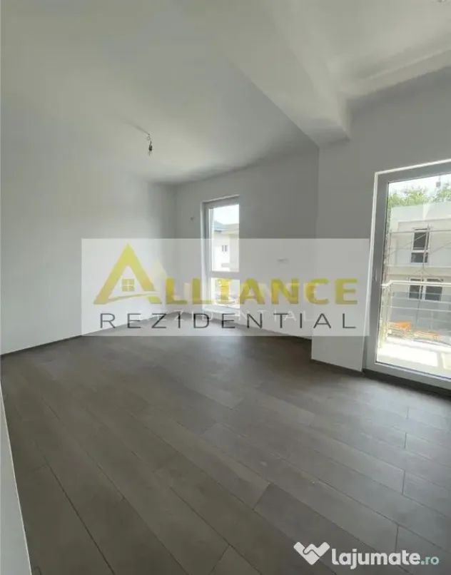 Vila noua 4 camere pe Strada Miorita