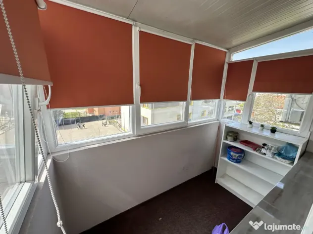 Vand apartament 2 camere semidecomandat