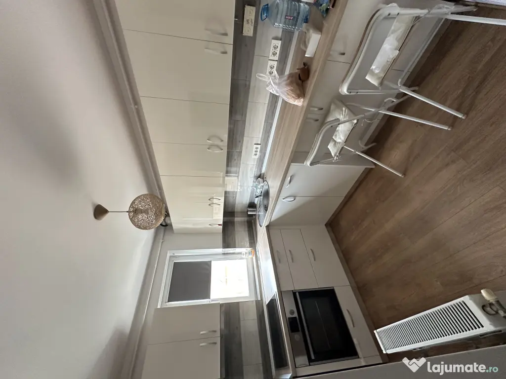 Vand apartament 2 camere semidecomandat