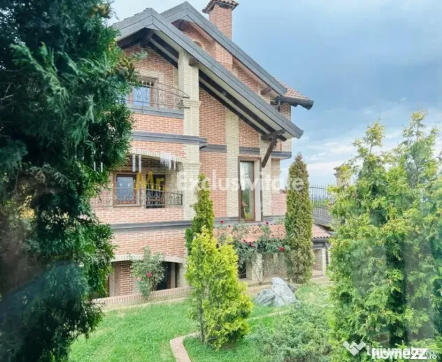 Vila impunătoare in stil italian - Ștefănești, Argeș