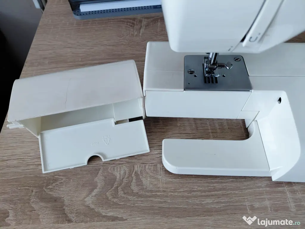 Masina de cusut Singer, 2250, 9 Programe – pentru reparatie sau piese