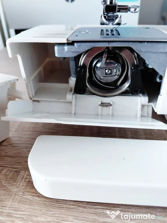 Masina de cusut Singer, 2250, 9 Programe – pentru reparatie sau piese