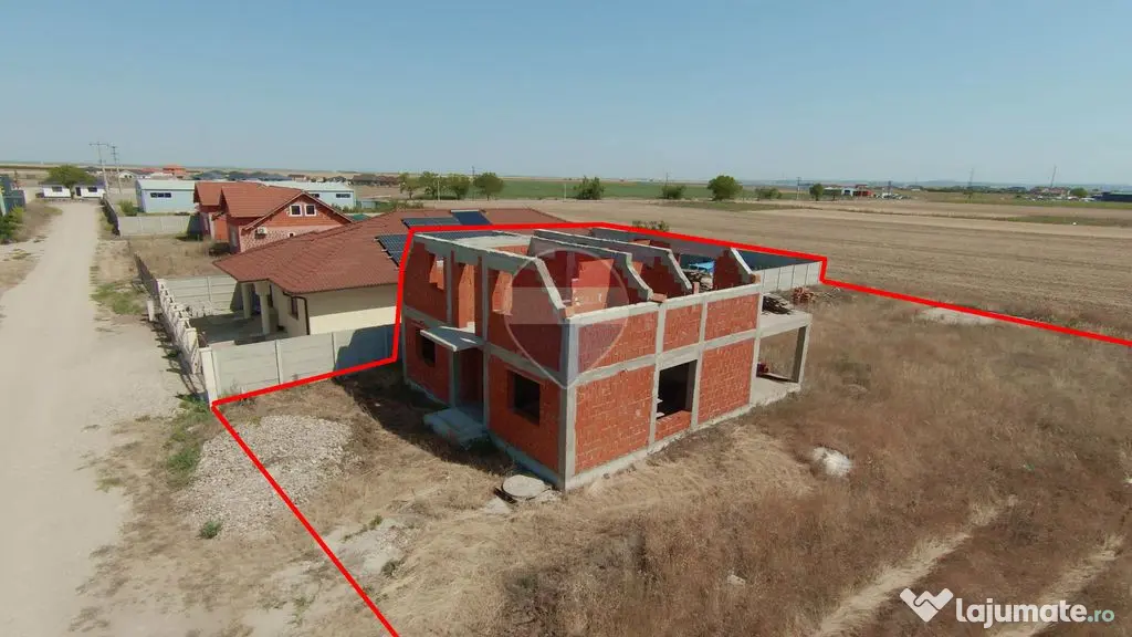 Casă la roșu de vânzare, 138 mp utili – Livada, Bihor