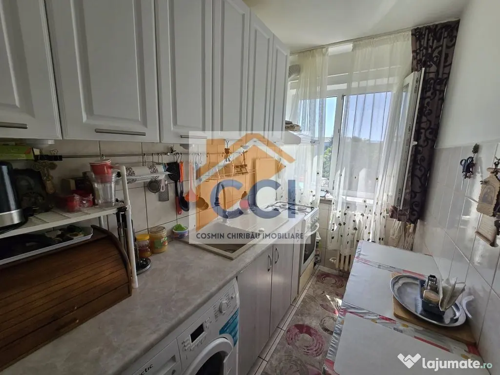 Apartament cu personalitate, logie și boxă – Strada N...