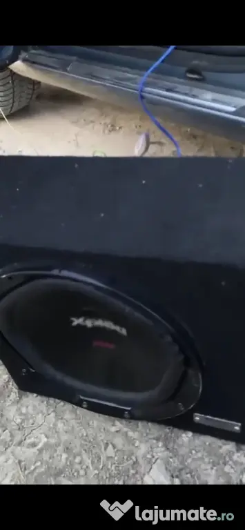 Tub de bass cu stație Sony Xplaod