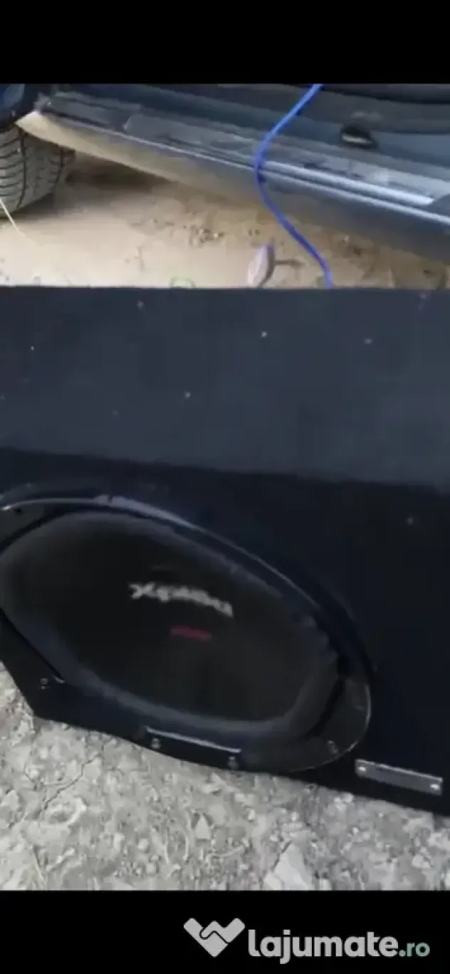 Tub de bass cu stație Sony Xplaod