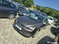 Ford Focus DECAPOTABIL = rate cu buletimul 