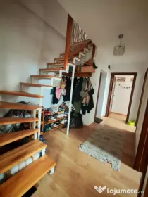 Apartament de vanzare 4 cam 98mp+ 2 balcoane 12.35mp Baciu z