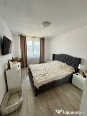 Apartament 3 camere, 59 mp, Porii