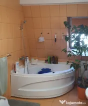 Vand apartament 3 camere 88 mp+2 balcoane ,str Muzeul Apei