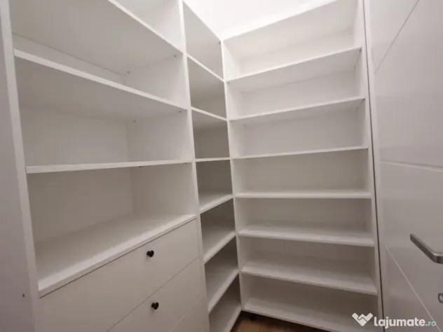 Vand apartament 2 camere zona Parcului Poligon