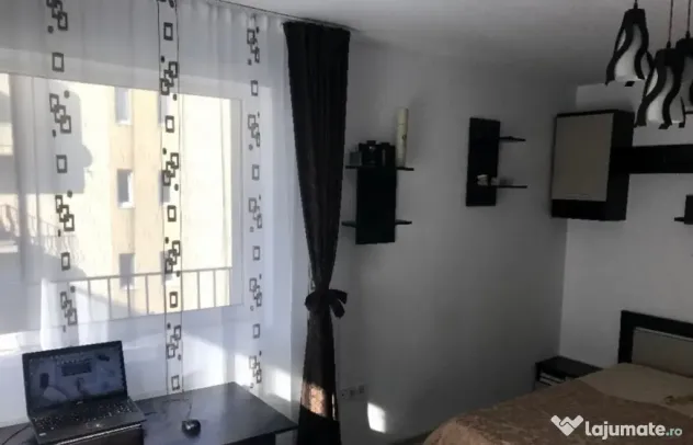 Apartament de vanzare , semidecomandat 56 mp ,2 camere Flore