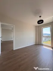 Apartament cu 2 camere 40 mp + logie 4 mp in Floresti zona T 