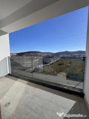 Apartament cu 2 camere 40 mp + logie 4 mp in Floresti zona T 