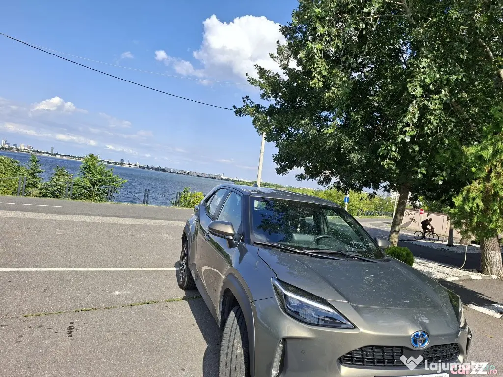Toyota Yaris Cross 1.5 Hybrid Dynamic, 2023, 24.081 km, Garanție, Revizie