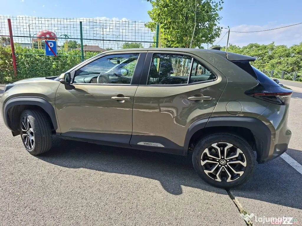 Toyota Yaris Cross 1.5 Hybrid Dynamic, 2023, 24.081 km, Garanție, Revizie