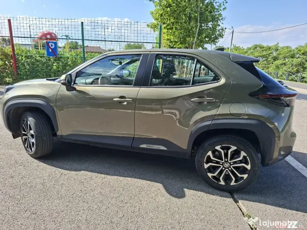 Toyota Yaris Cross 1.5 Hybrid Dynamic, 2023, 24.081 km, Garanție, Revizie