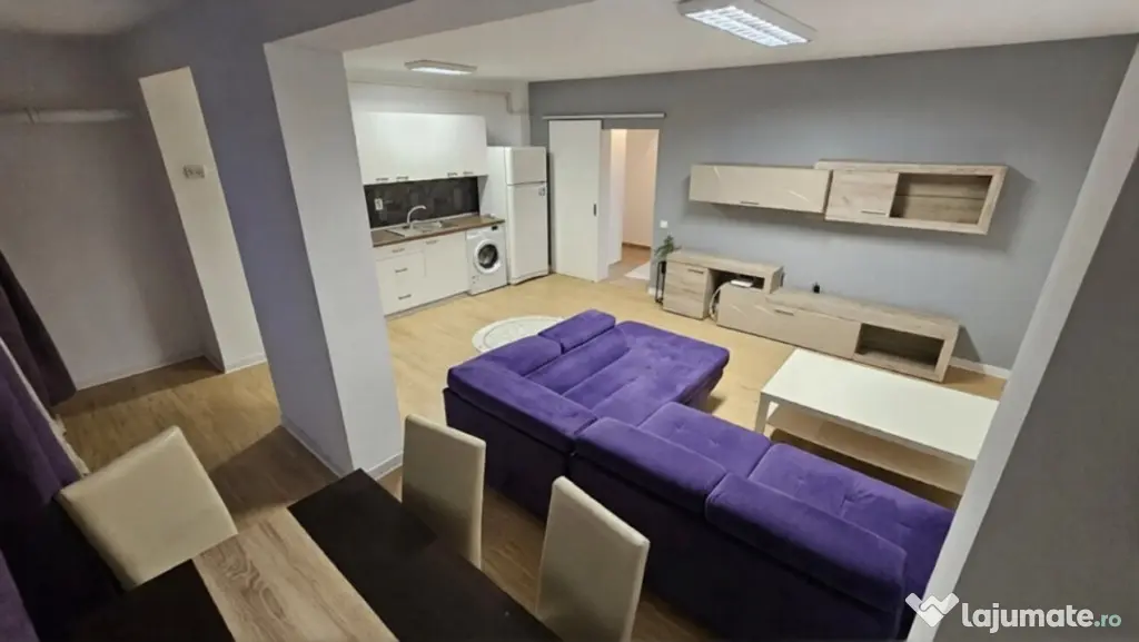 Apartament cu GRADINA 2 camere 2 parcari INCLUSE zona Eroilo