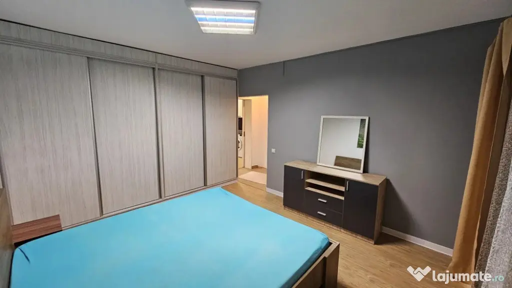 Apartament cu GRADINA 2 camere 2 parcari INCLUSE zona Eroilo