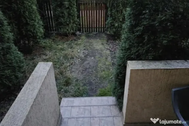 Apartament cu GRADINA 2 camere 2 parcari INCLUSE zona Eroilo