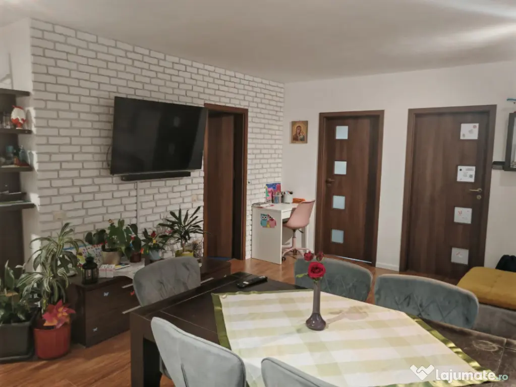 Apartament 3 camere , 64.2 mp ,Zona Terra, Floresti