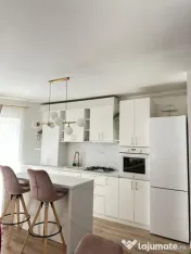 Apartament 2 camere, 60 MP+ Parcare, Zona VIVO , Floresti 