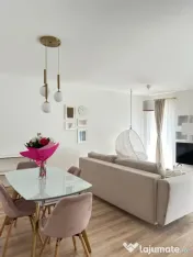 Apartament 2 camere, 60 MP+ Parcare, Zona VIVO , Floresti 