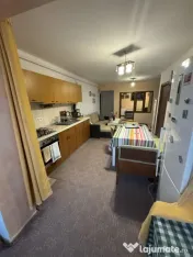 Apartament 3 camere, 67 mp, zona Florilor
