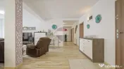 Apartament 4 camere Predeal | 125 mp + terasă 30 mp |Ved... 