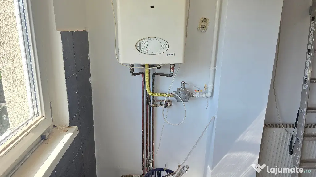 Vand apartament cu 2 camere decomandat Deva, zona Eminescu (Politie)