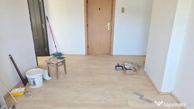 Vand apartament cu 2 camere decomandat Deva, zona Eminescu (Politie)