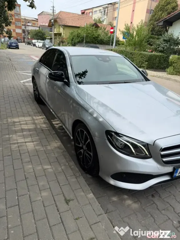 Mercedes Benz 220d