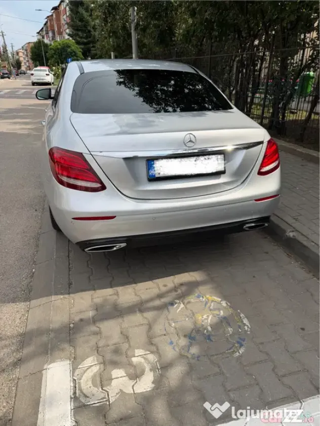 Mercedes Benz 220d