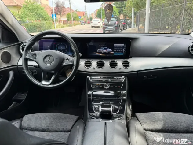 Mercedes Benz 220d