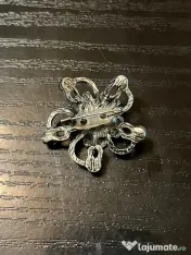 Broșă Vintage Metalică model Floral cu Strasuri Stil Retro Gotic 3 cm anii 70-80 