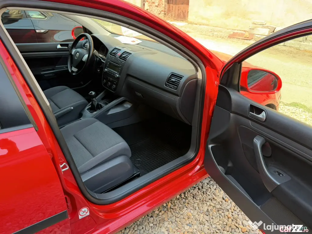 Vw Golf 5 •1.6 MPI 102 CP •Distribuție + Revizie Recentă • RATE / BUY-BACK