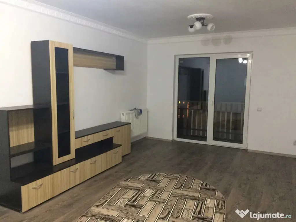 Vand apartament 2 camere 55mp+balcon 7mp zona Terra