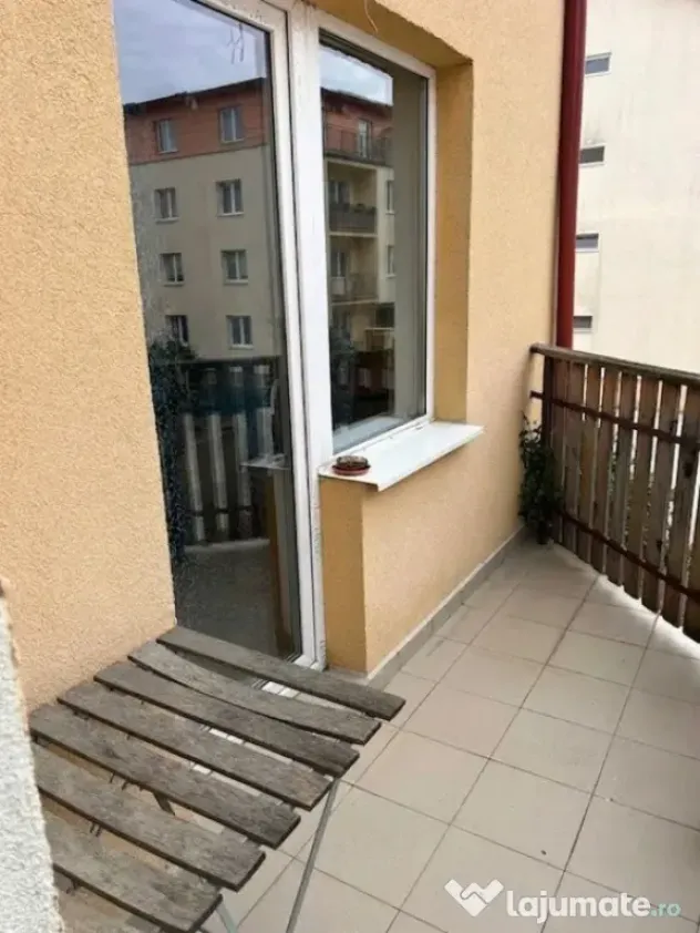 Vand apartament 2 camere 55mp+balcon 7mp zona Terra