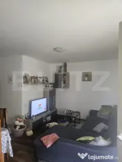 Apartament semidecomandat cu 3 camere, 60 mp utili, zona Ero 