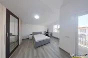 Casa la pret de apartament, curte individuala, terasa, toate 