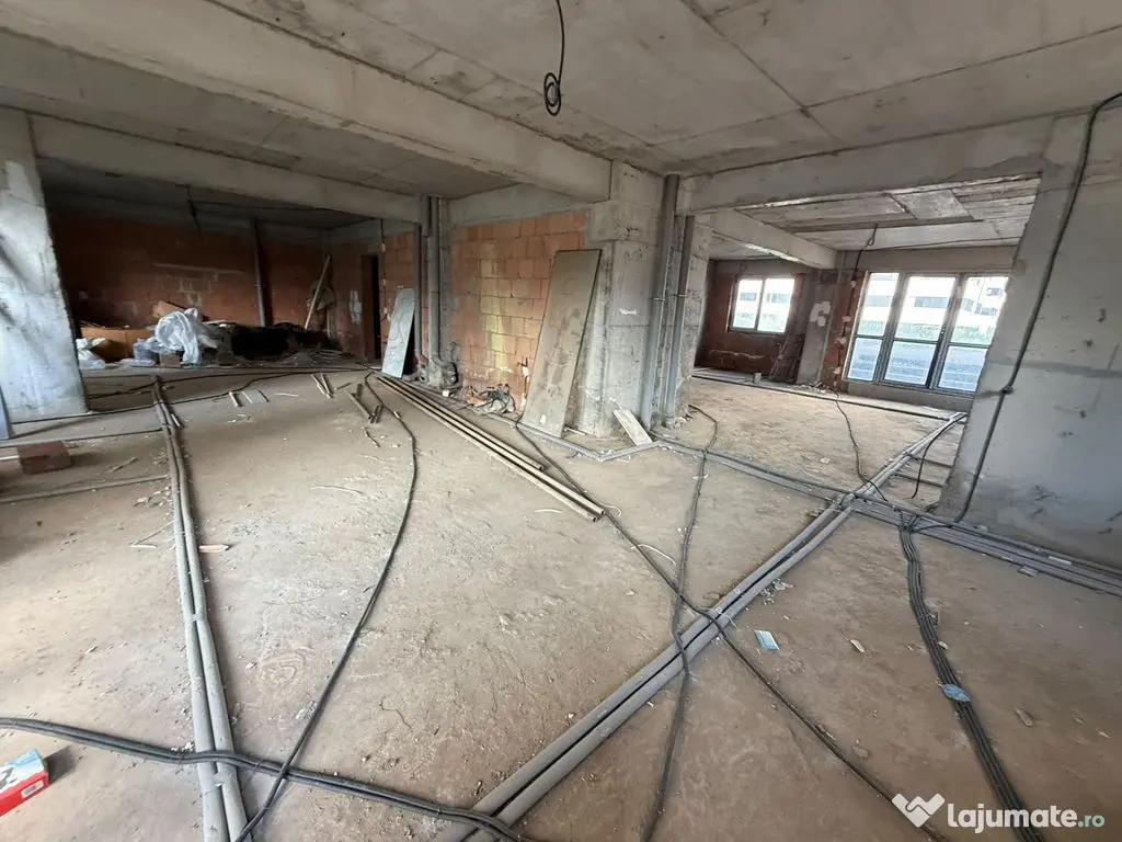 Spațiu comercial | 151 mp utili | Demisol înalt | Milit...