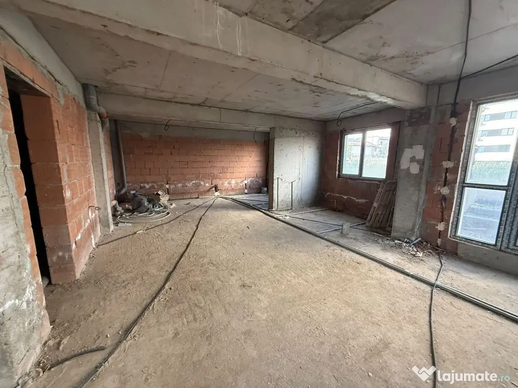 Spațiu comercial | 151 mp utili | Demisol înalt | Milit...
