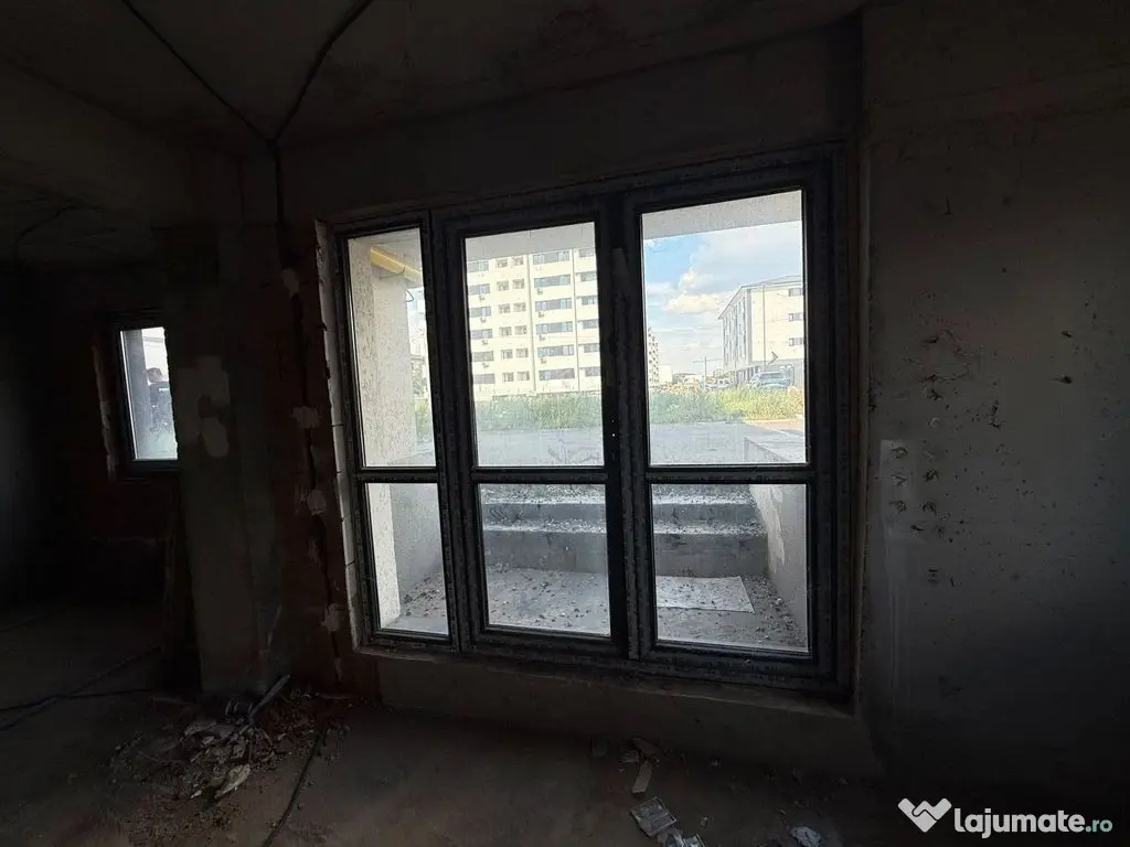 Spațiu comercial | 151 mp utili | Demisol înalt | Milit...