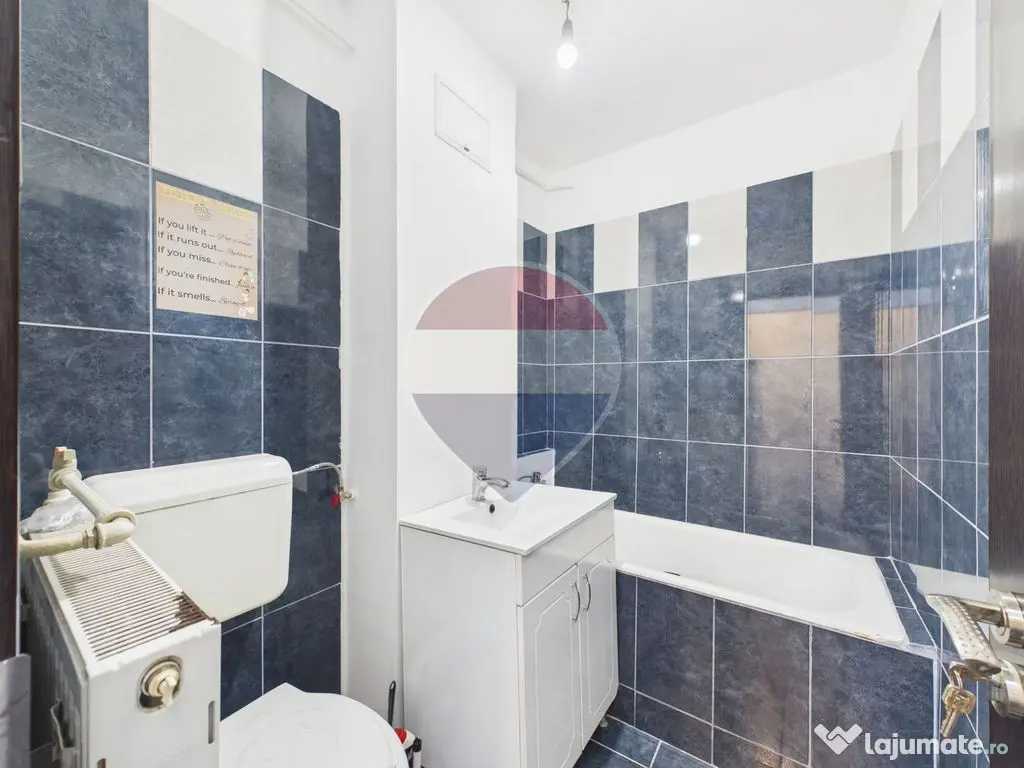 Garsoniera spatioasa si renovata in Rahova