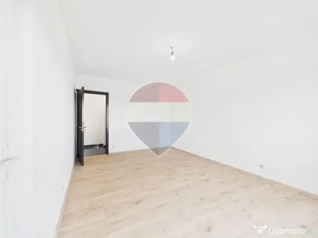 Garsoniera spatioasa si renovata in Rahova