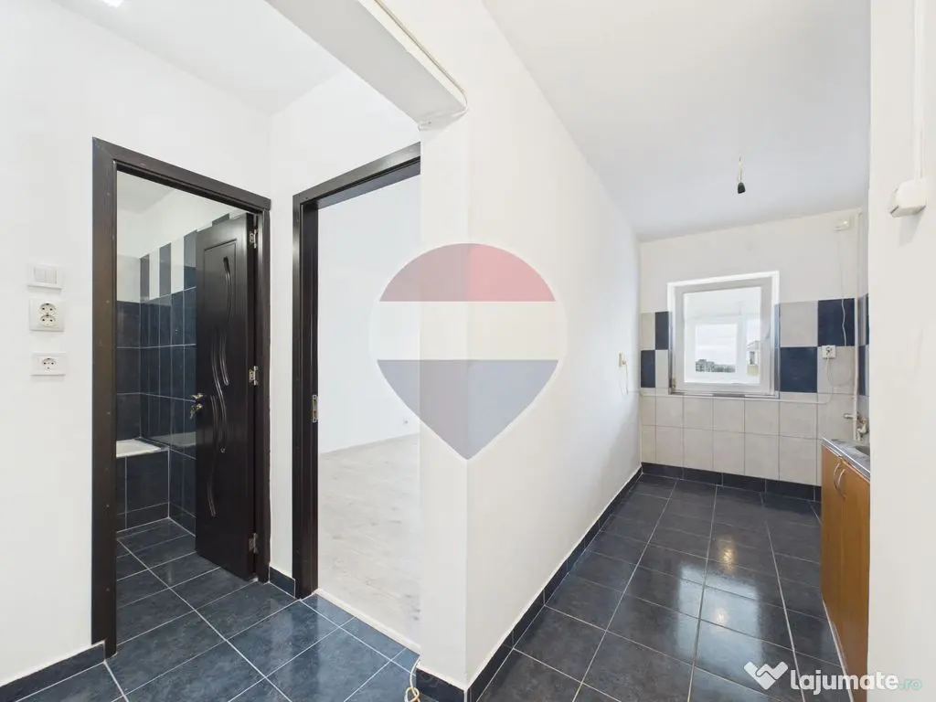 Garsoniera spatioasa si renovata in Rahova