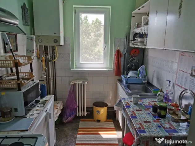 Apartament 4 camere, 65mp, zona Manastur