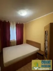 Tomis Nord, de vanzare 3 camere, etaj 1, Constanta 