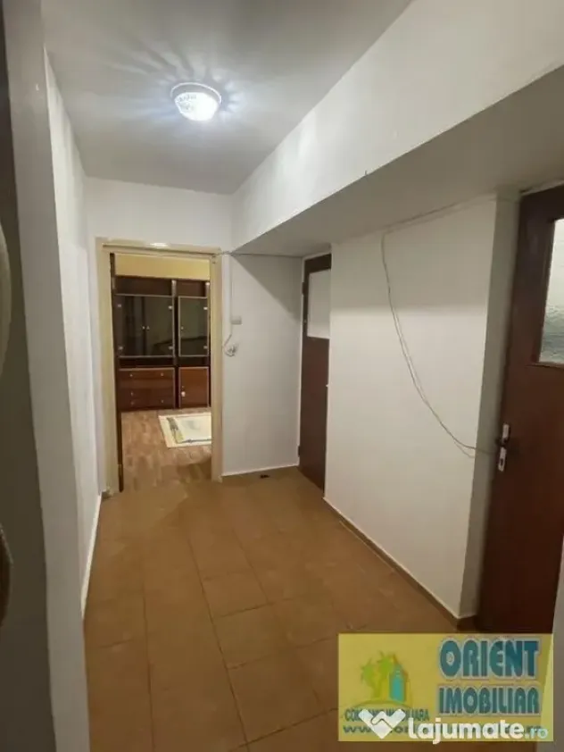 Tomis Nord, de vanzare 3 camere, etaj 1, Constanta